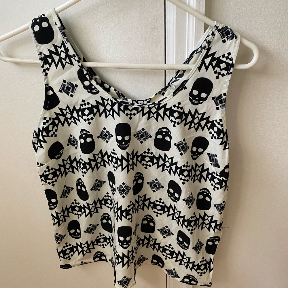 ⭐️3/$12⭐️ Charlotte Russe skull tank